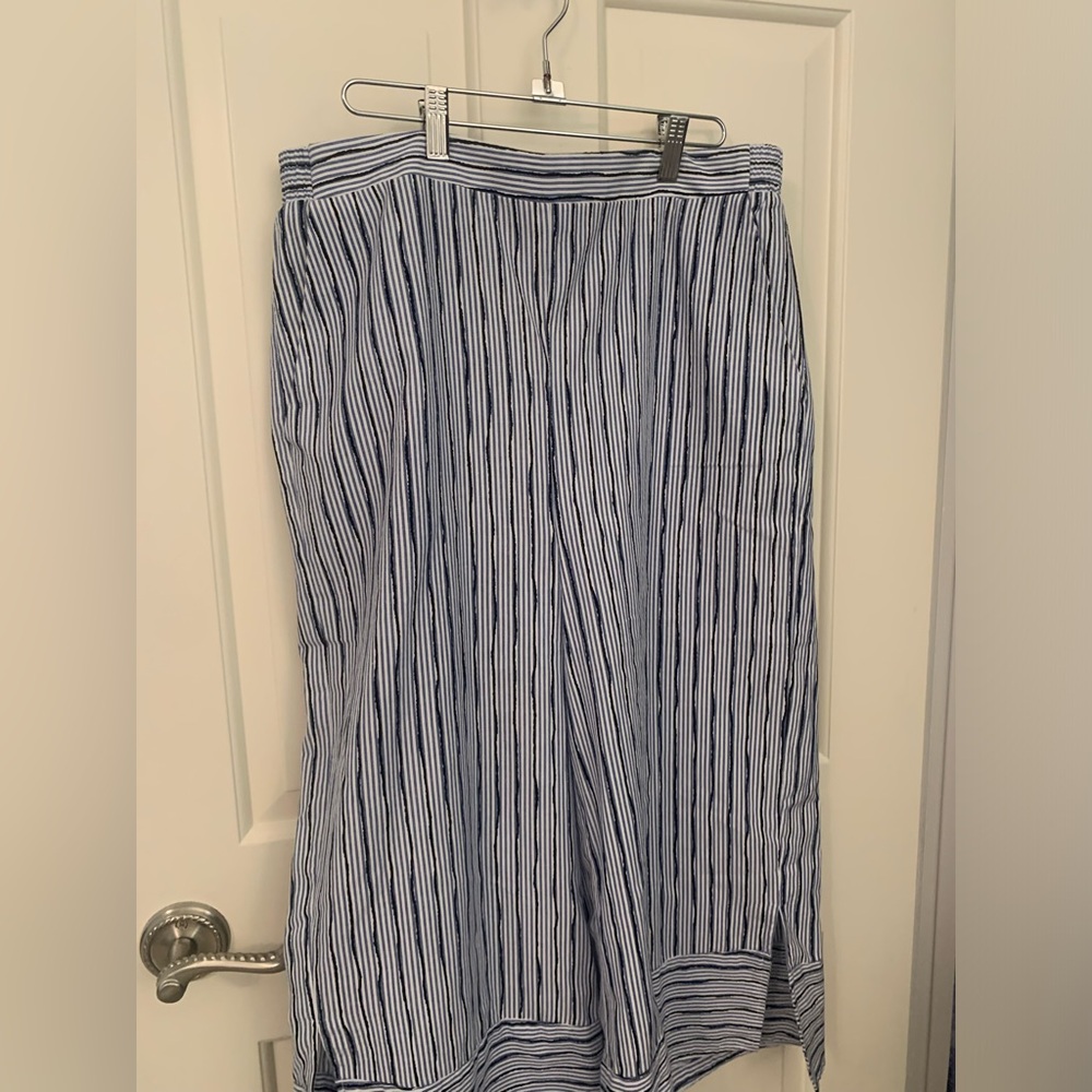 Flattering pin stripe blue pants